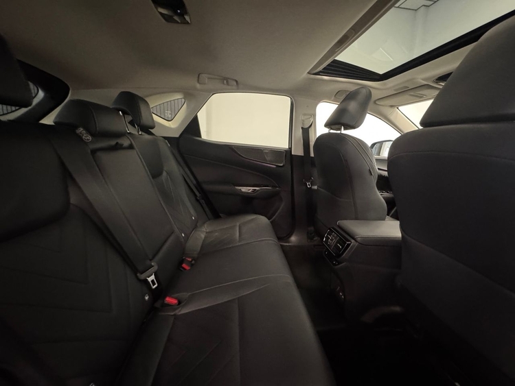 Lexus NX 450H + LUXURY foto 43