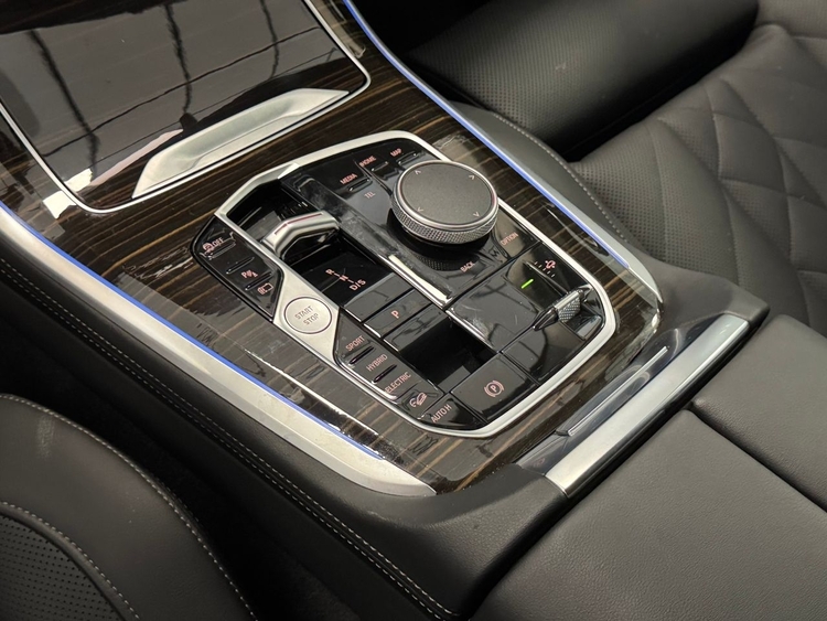 BMW X5 XDRIVE 50E foto 22
