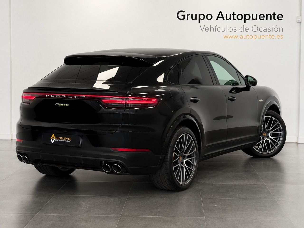 Porsche Cayenne E-HYBRID miniatura 4