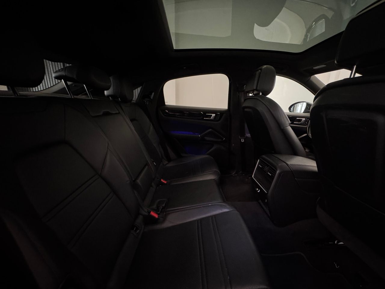 Porsche Cayenne E-HYBRID foto 29