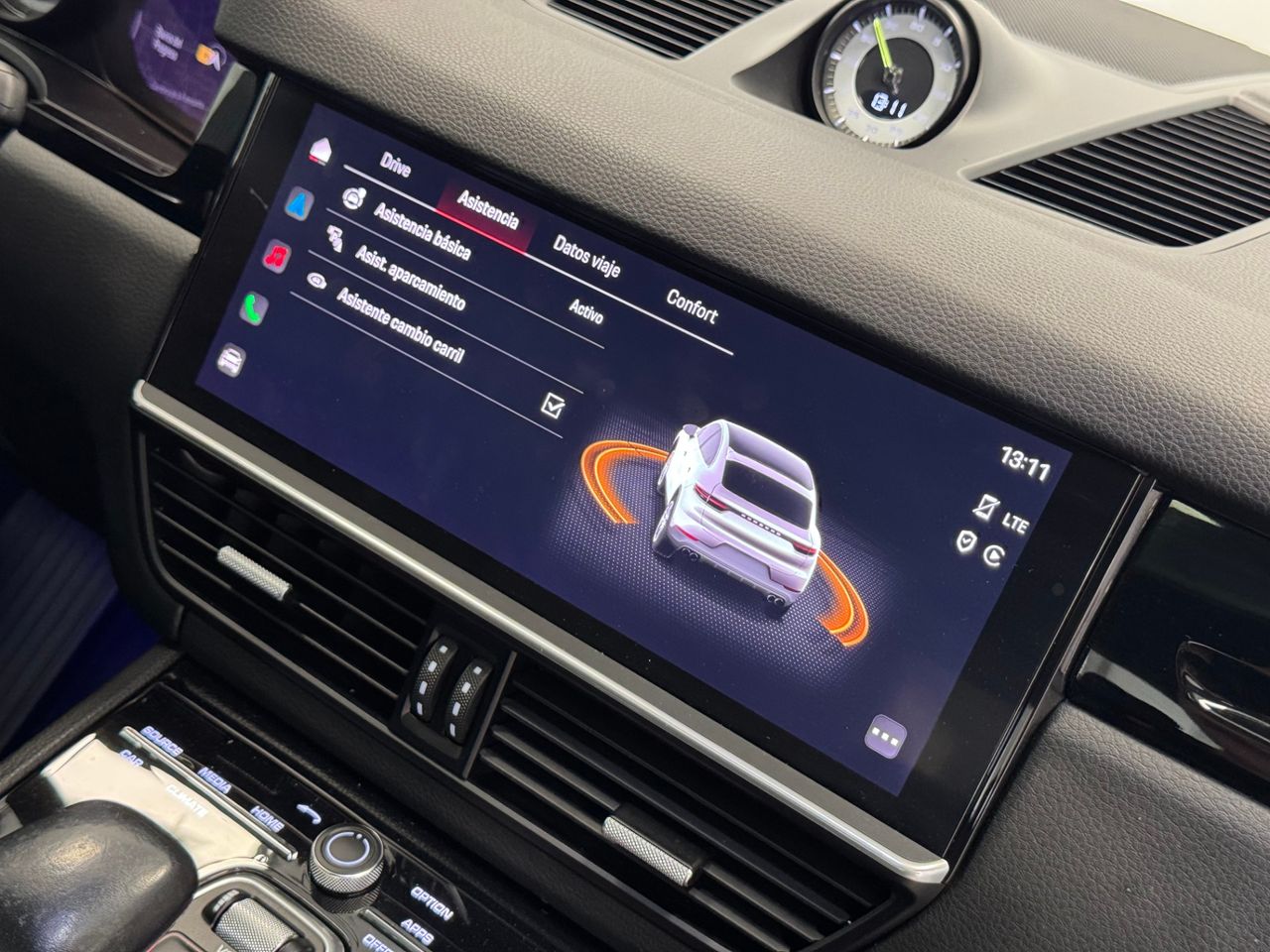 Porsche Cayenne E-HYBRID miniatura 38
