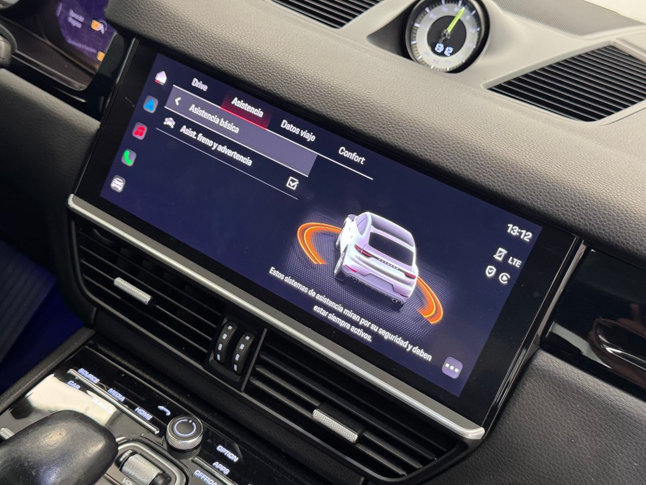 Porsche Cayenne E-HYBRID miniatura 39