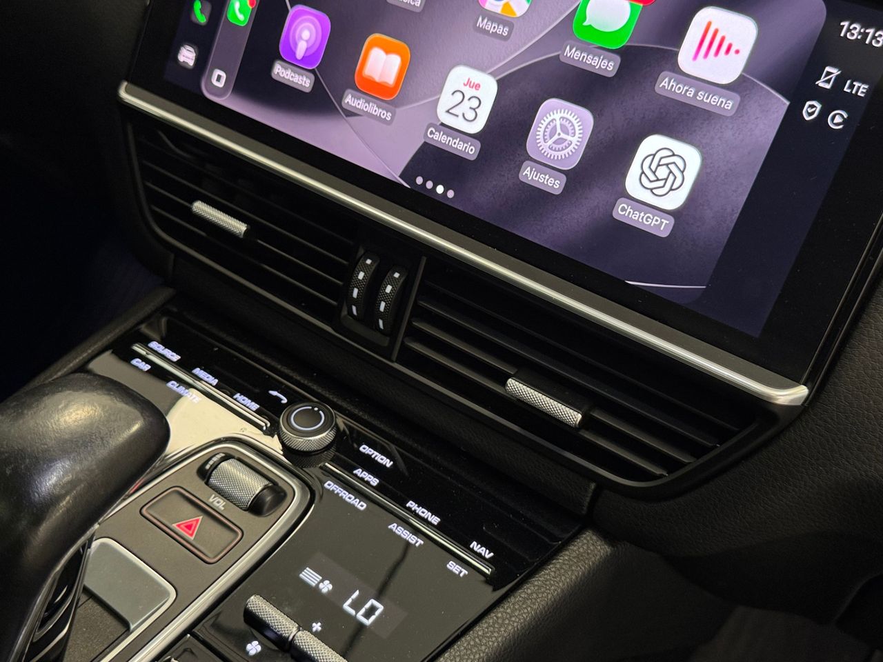 Porsche Cayenne E-HYBRID miniatura 41