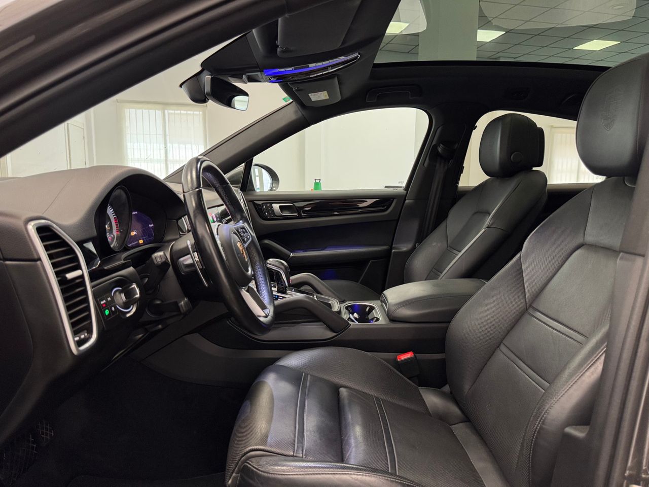 Porsche Cayenne E-HYBRID foto 15