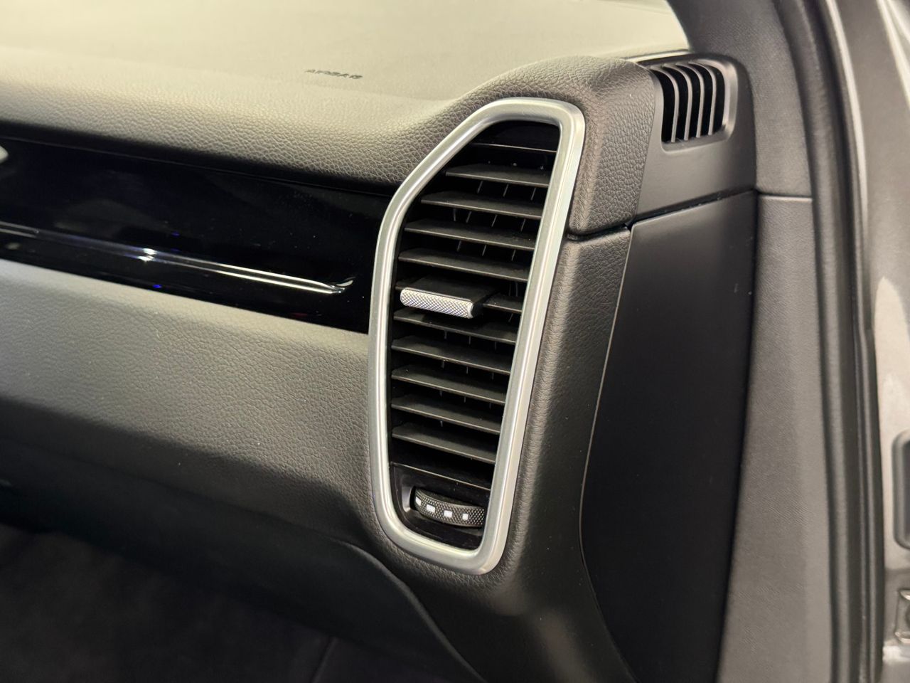 Porsche Cayenne E-HYBRID foto 30
