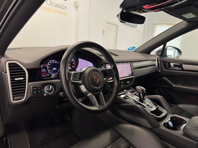 Porsche Cayenne E-HYBRID foto 13