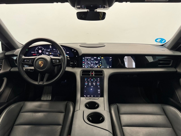 Porsche Taycan TAYCAN foto 10