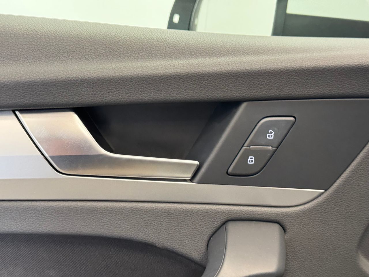 Audi Q5 ADVANCED 40TDI QUATTRO ULTRA miniatura 16