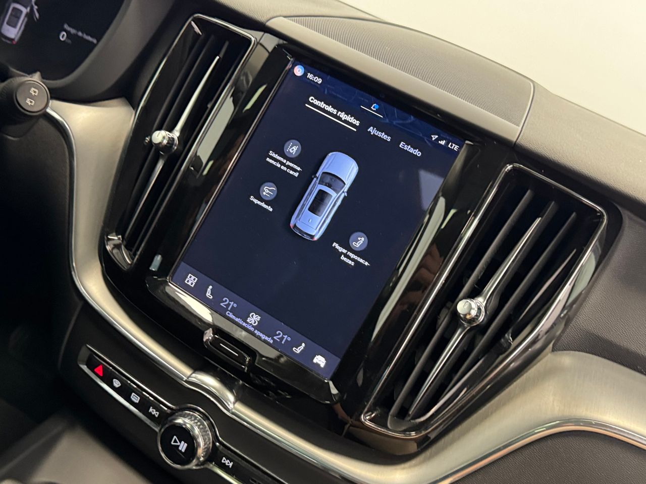 Volvo XC60 T6 RECHARGE INSCRIPTION EXPRESSION miniatura 32