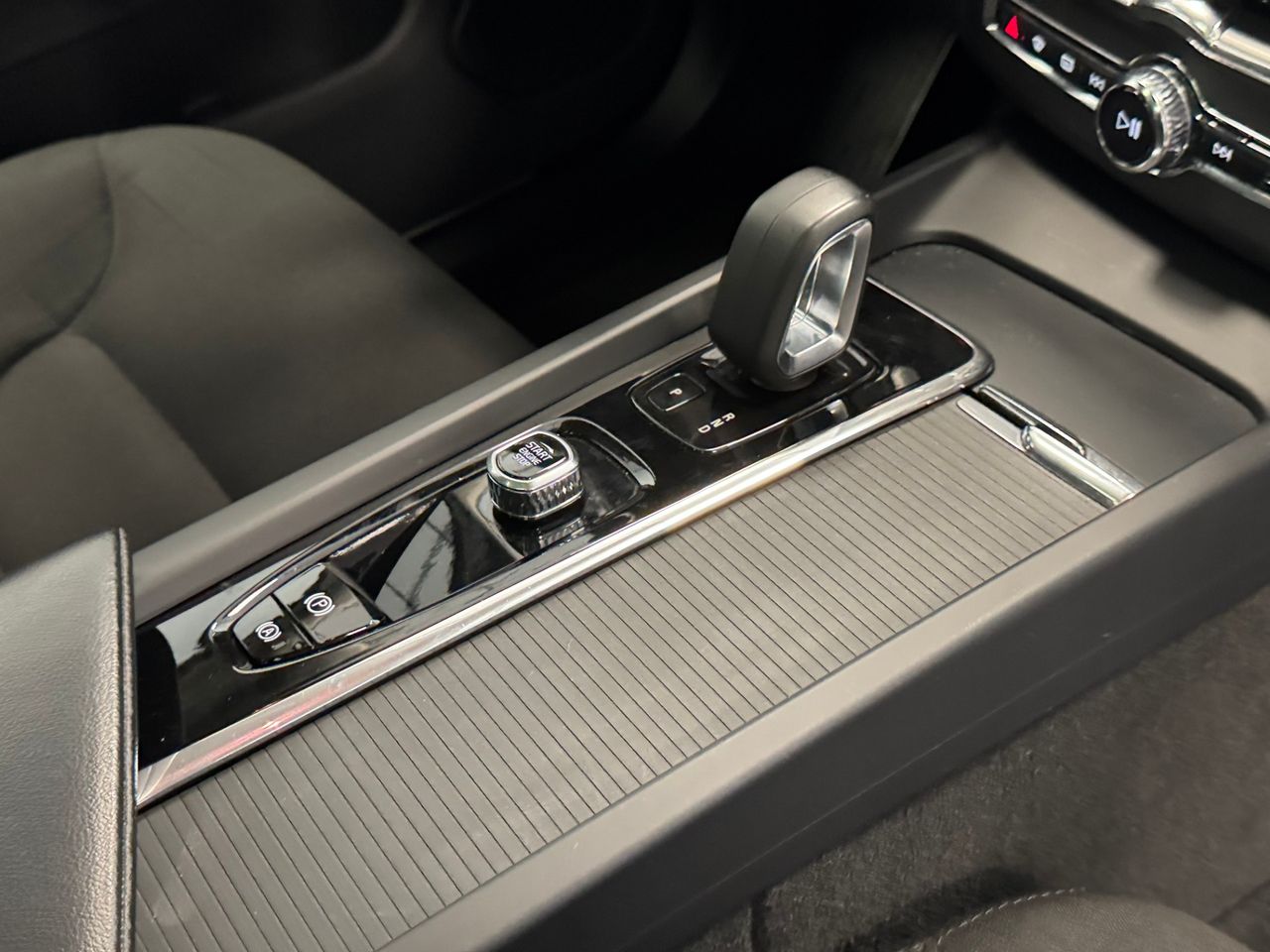 Volvo XC60 T6 RECHARGE INSCRIPTION EXPRESSION miniatura 35