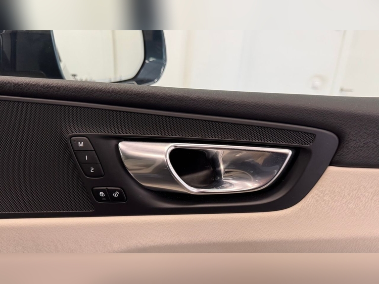 Volvo XC60 Plus Bright Auto B4 foto 22