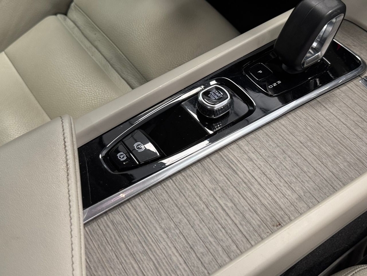 Volvo XC60 Plus Bright Auto B4 foto 29