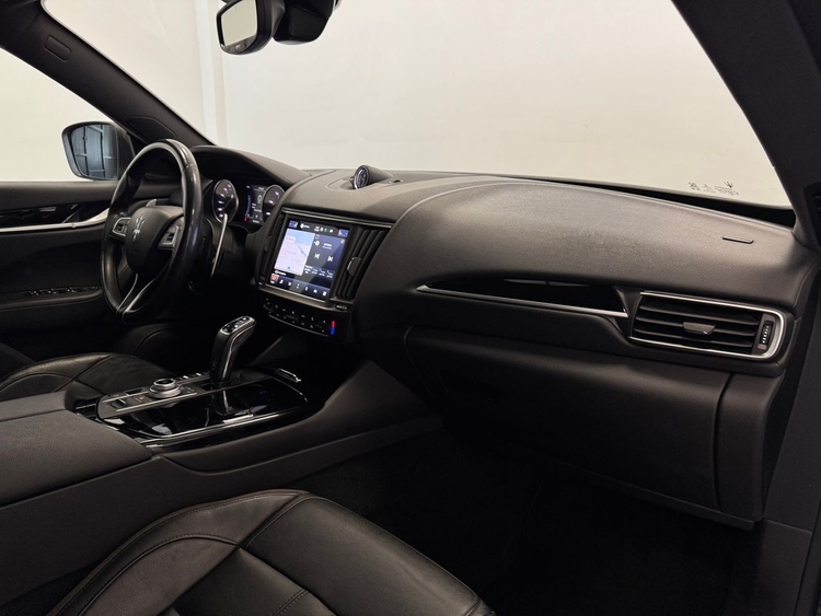 Maserati Levante GT L4 330CV foto 13