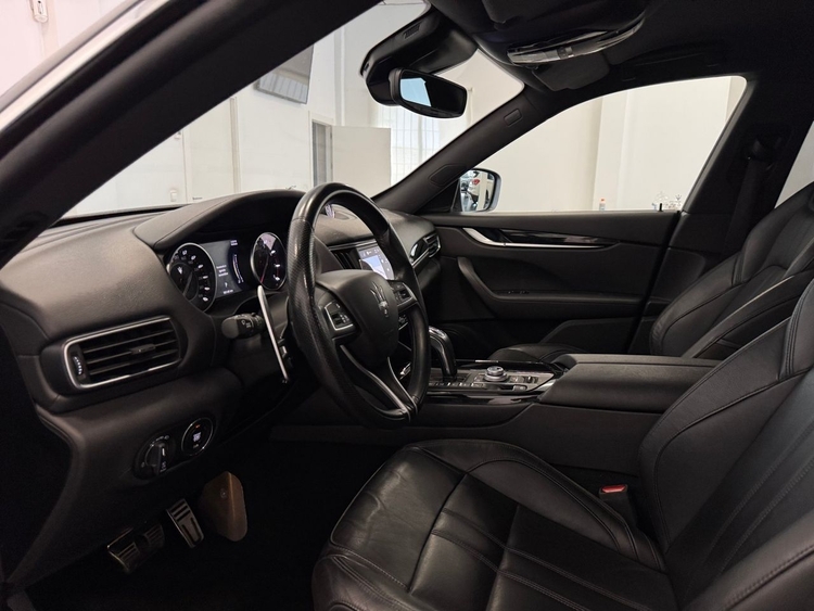 Maserati Levante GT L4 330CV foto 14