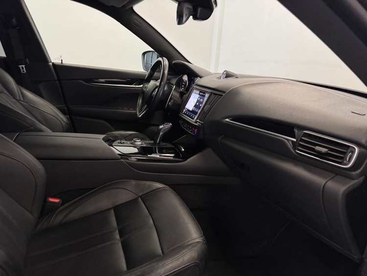 Maserati Levante GT L4 330CV foto 23