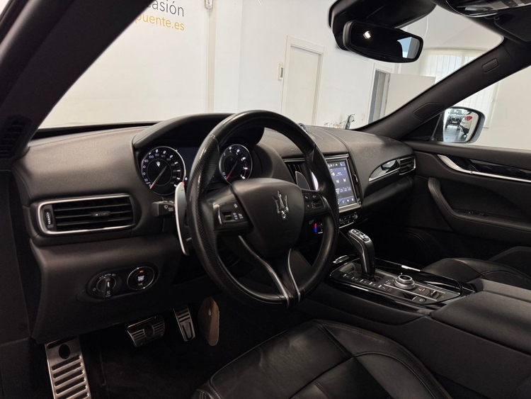 Maserati Levante GT L4 330CV foto 8