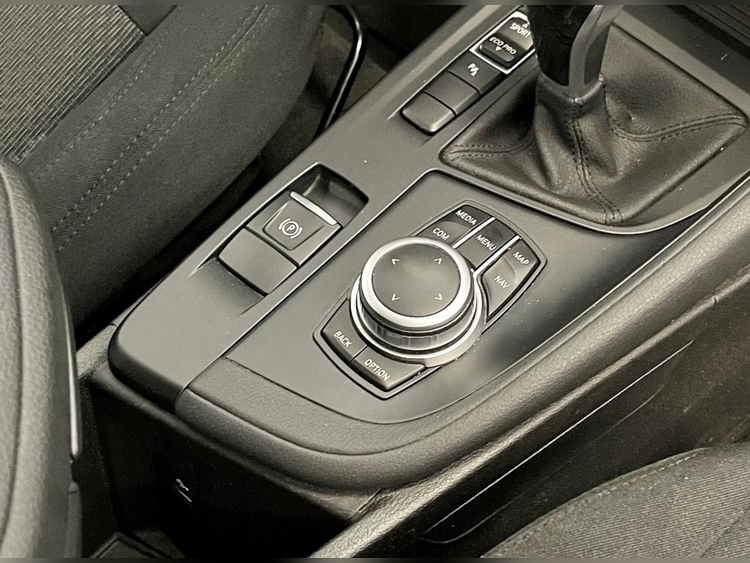 BMW X1 SDRIVE 18D foto 20