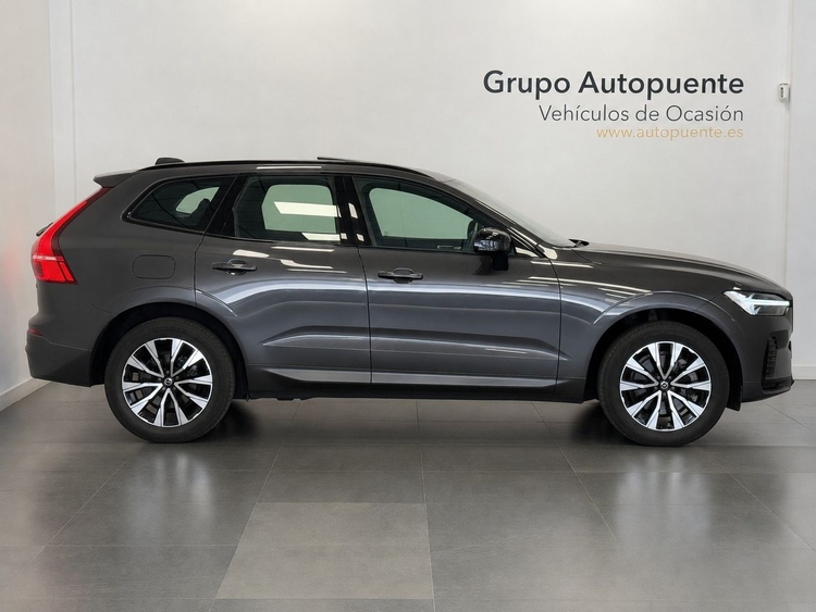 Volvo XC60 B4 D PLUS DARK AUTO foto 3