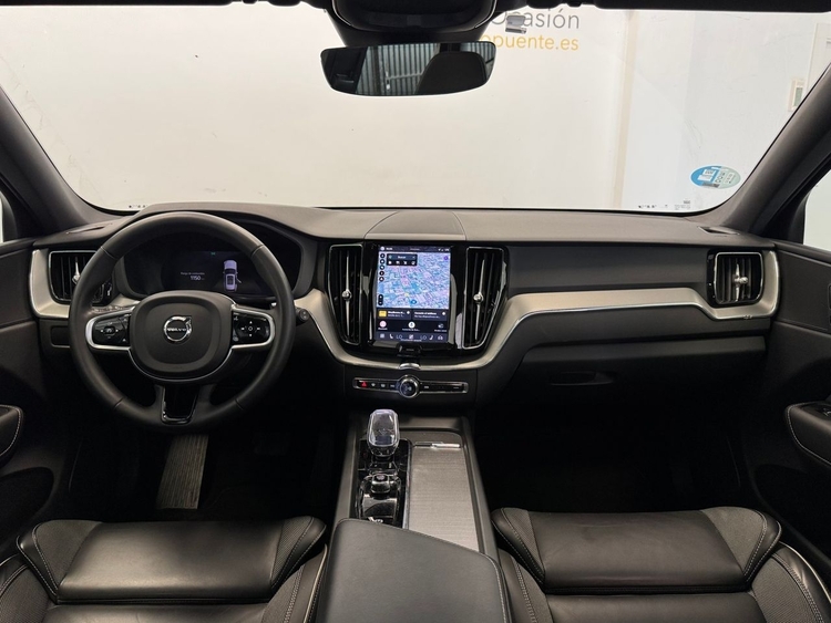 Volvo XC60 B4 D PLUS DARK AUTO foto 10
