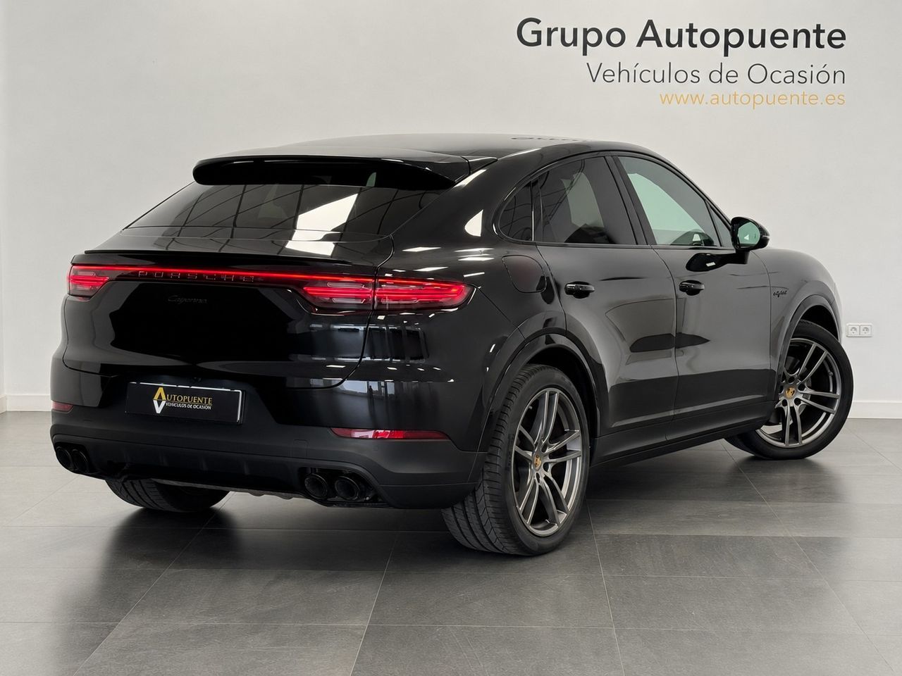 Porsche Cayenne E-HYBRID miniatura 4