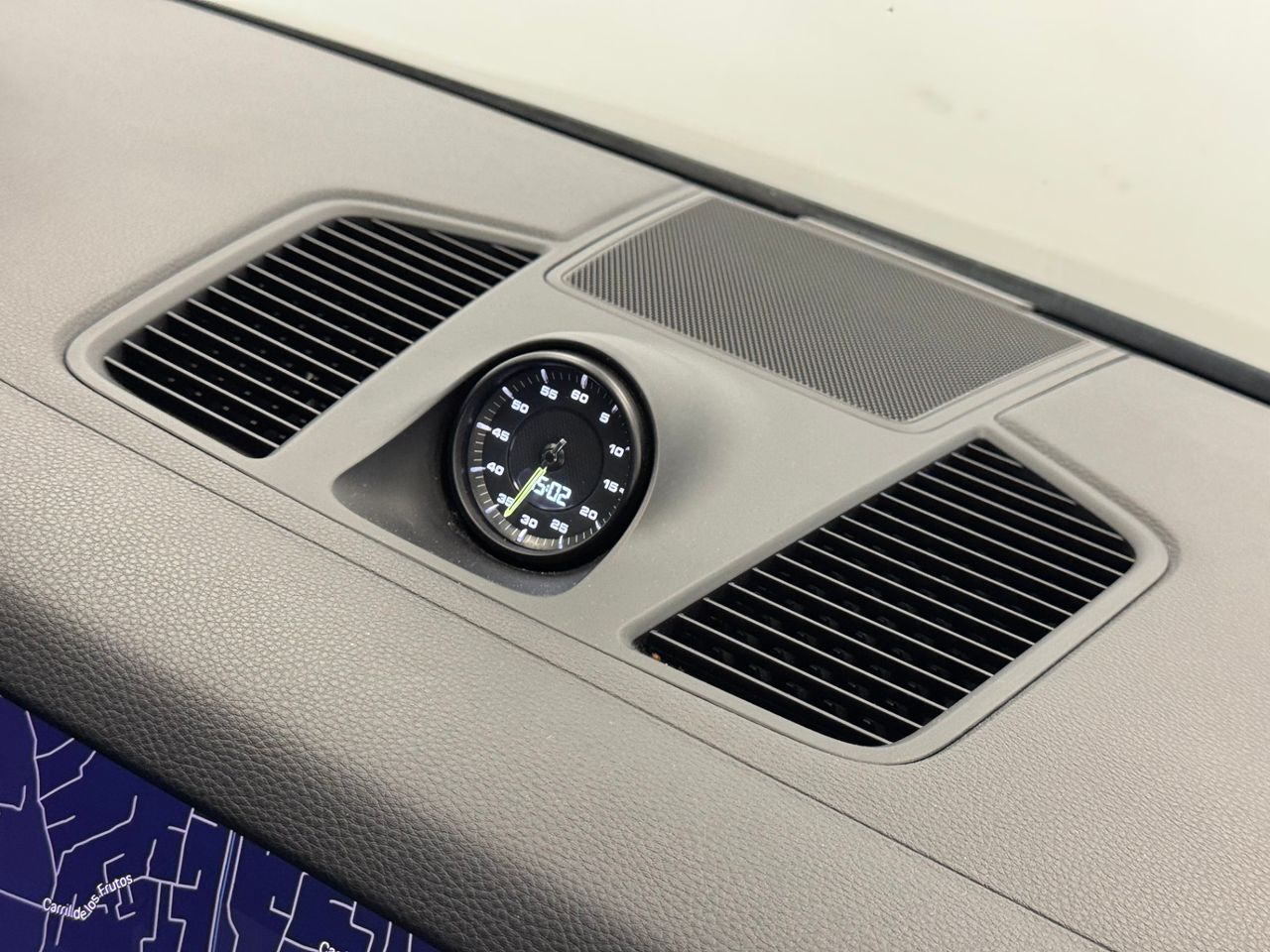 Porsche Cayenne E-HYBRID miniatura 31