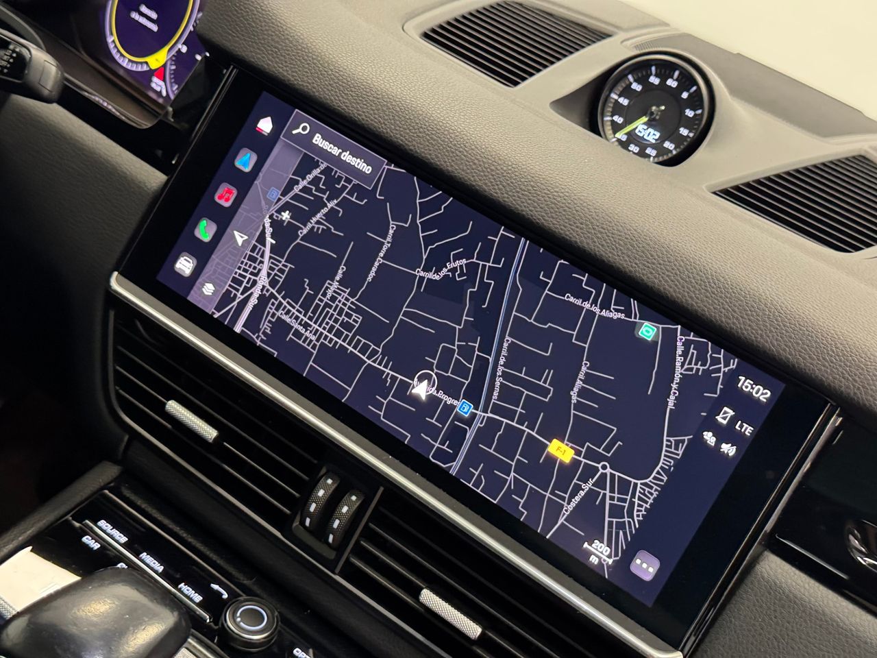 Porsche Cayenne E-HYBRID miniatura 32