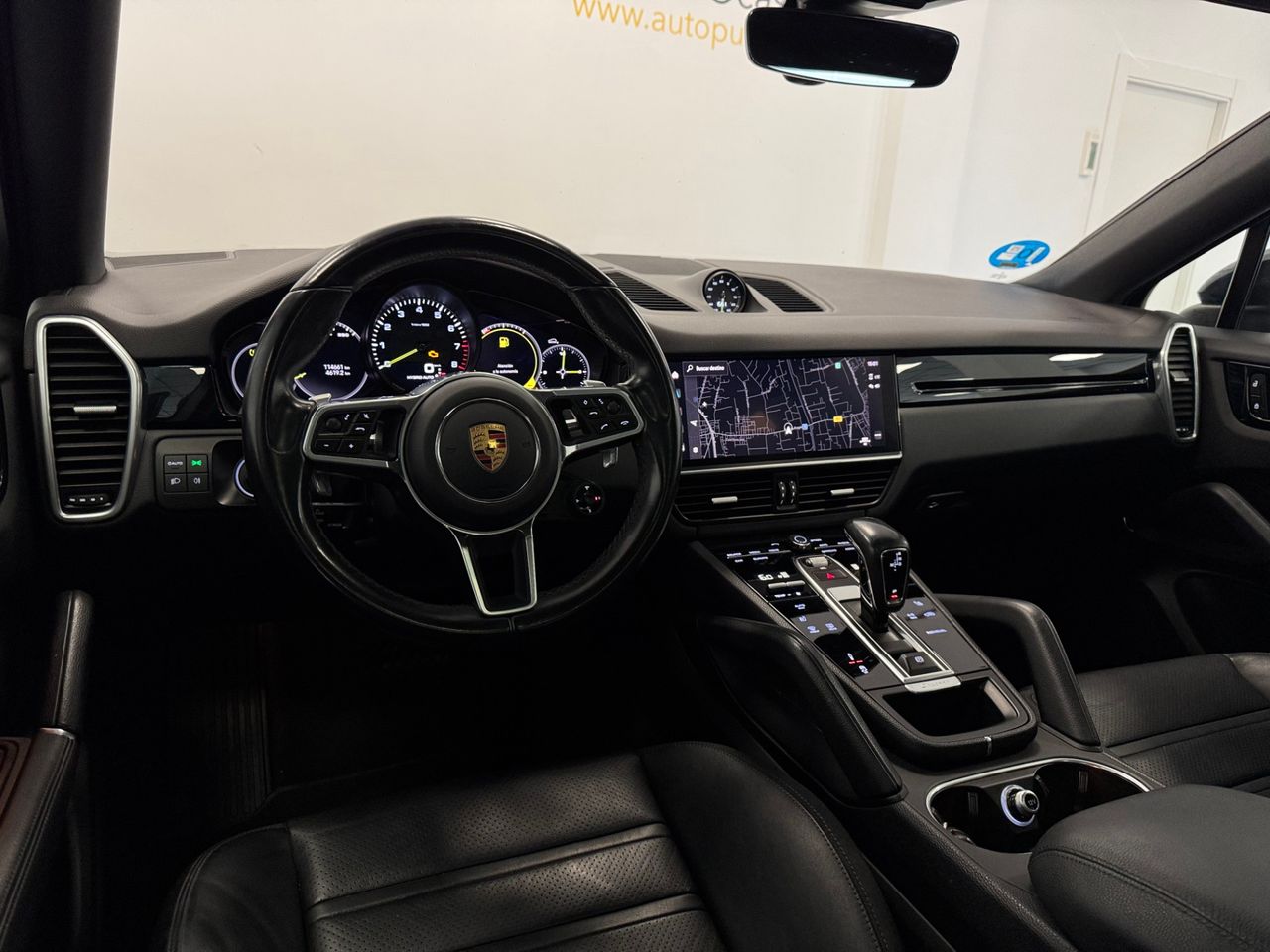 Porsche Cayenne E-HYBRID miniatura 9