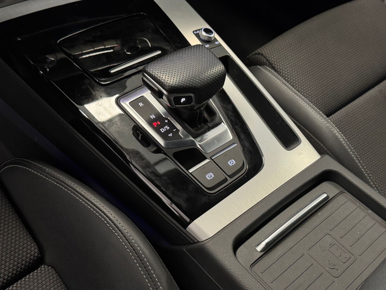 Audi Q5 55TFSI E BLACK LINE QUATTRO ULTRA miniatura 28