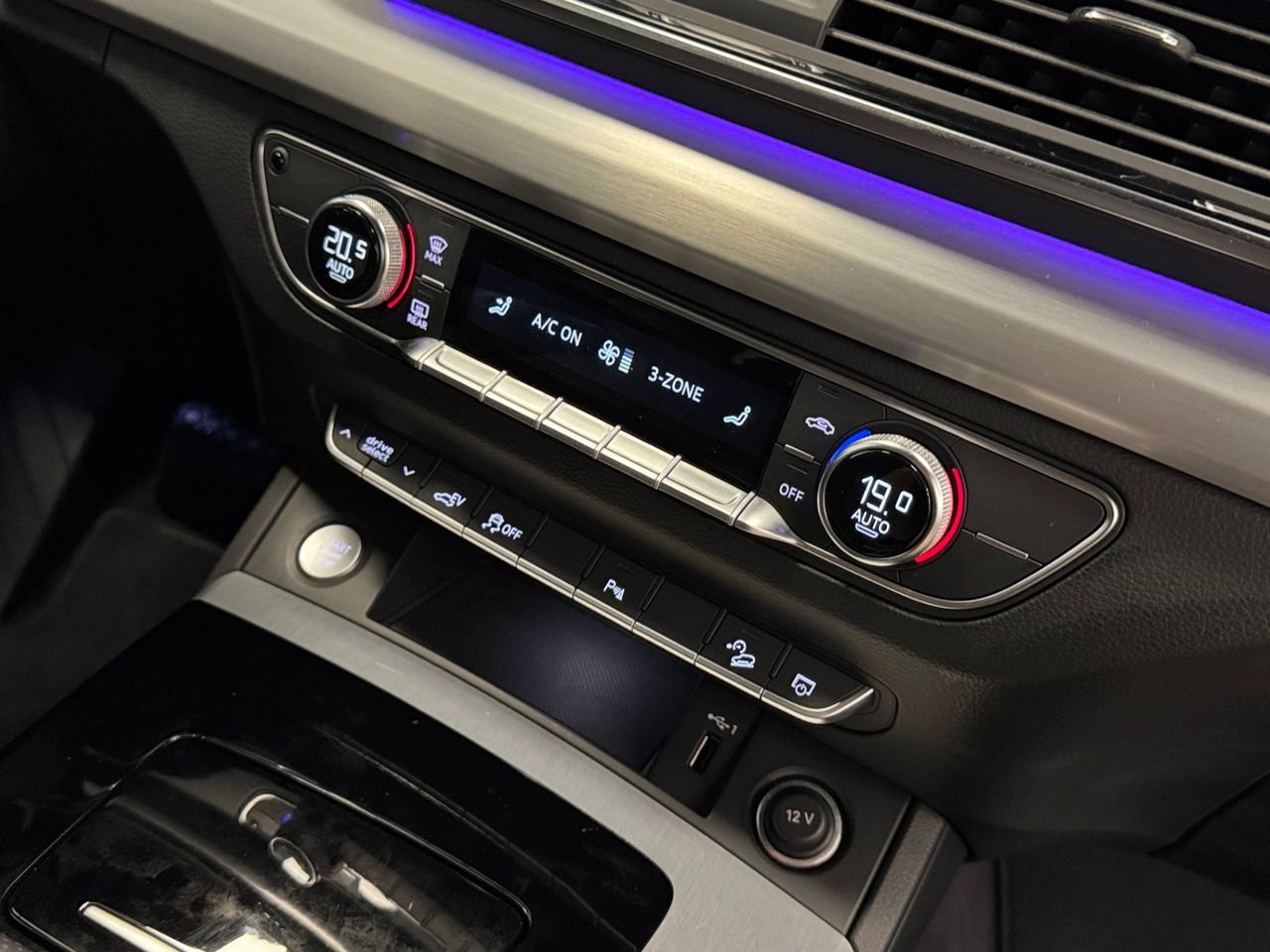Audi Q5 55TFSI E BLACK LINE QUATTRO ULTRA miniatura 42