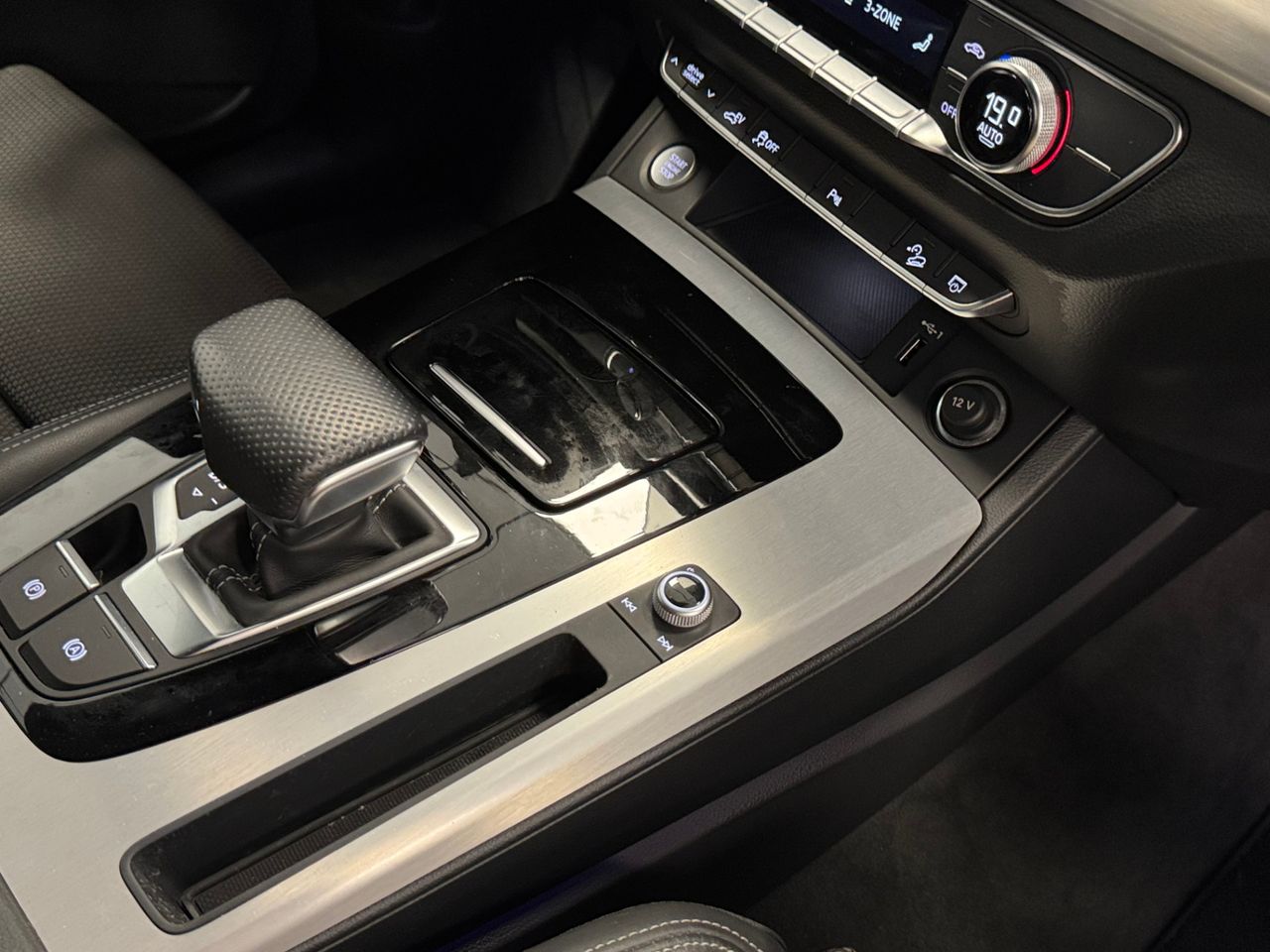 Audi Q5 55TFSI E BLACK LINE QUATTRO ULTRA miniatura 43