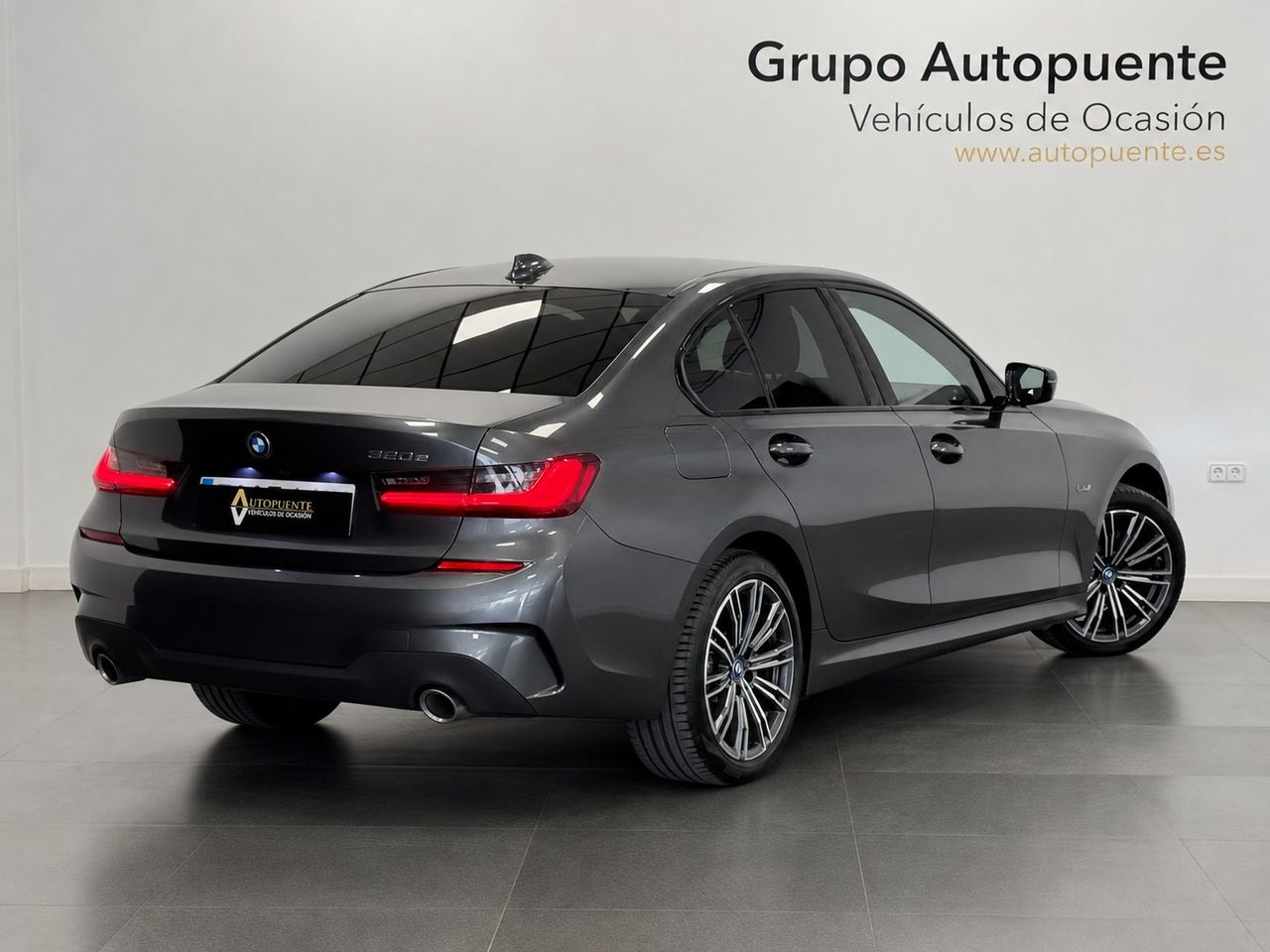 BMW Serie 3 320 E miniatura 4