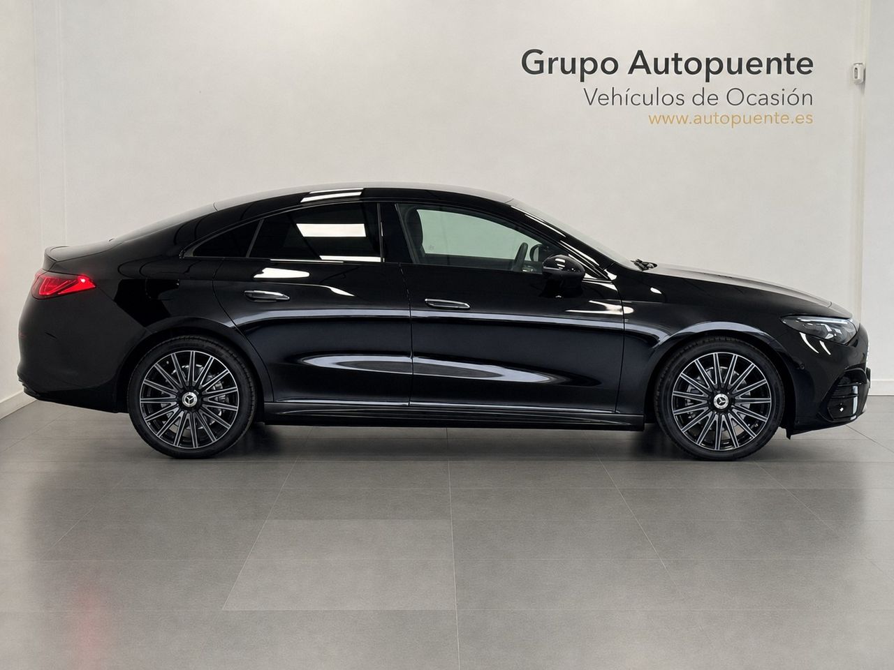 Mercedes CLA 250+ E CON TECNOLOGIA EQ foto 3
