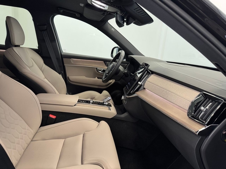 Volvo XC90 T8 AWD PLUS DARK RECHARGE AUTO foto 26