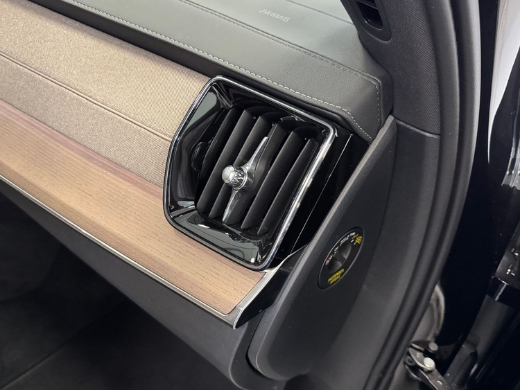 Volvo XC90 T8 AWD PLUS DARK RECHARGE AUTO foto 28