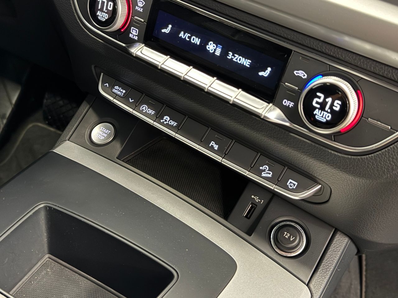Audi Q5 SPORTBACK S LINE BLACK LINE S-TRONIC 40TDI foto 29