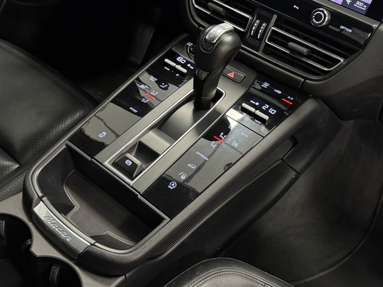 Porsche Macan MACAN foto 29