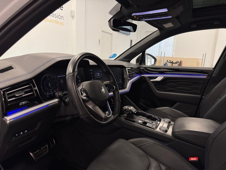 Volkswagen Touareg R  3.0 V6  foto 14