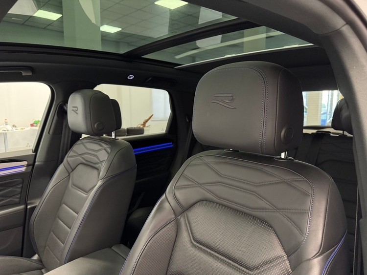 Volkswagen Touareg R  3.0 V6  foto 16