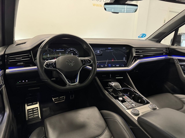 Volkswagen Touareg R  3.0 V6  foto 9