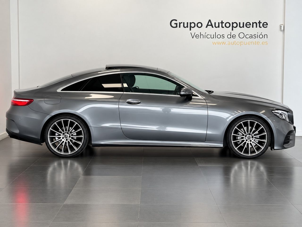 Mercedes Clase E AMG 220D miniatura 3