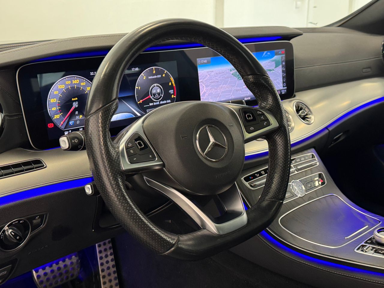 Mercedes Clase E AMG 220D miniatura 16