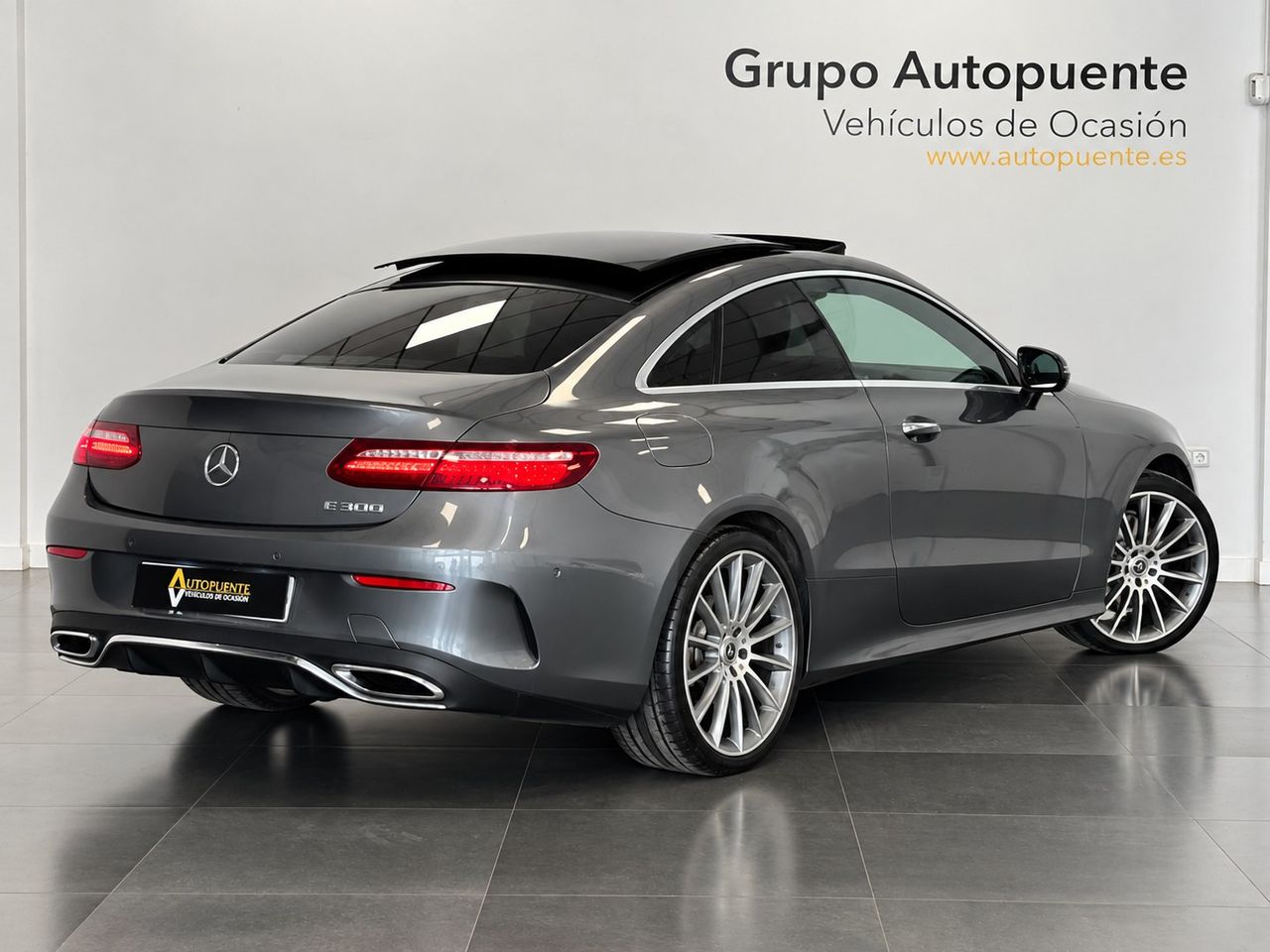 Mercedes Clase E AMG 220D miniatura 4