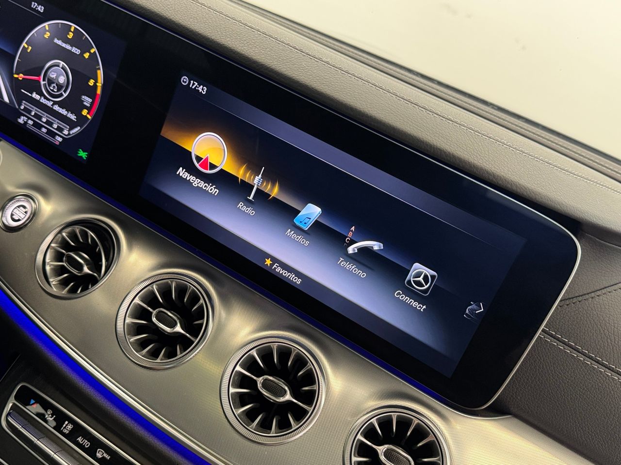 Mercedes Clase E AMG 220D miniatura 28