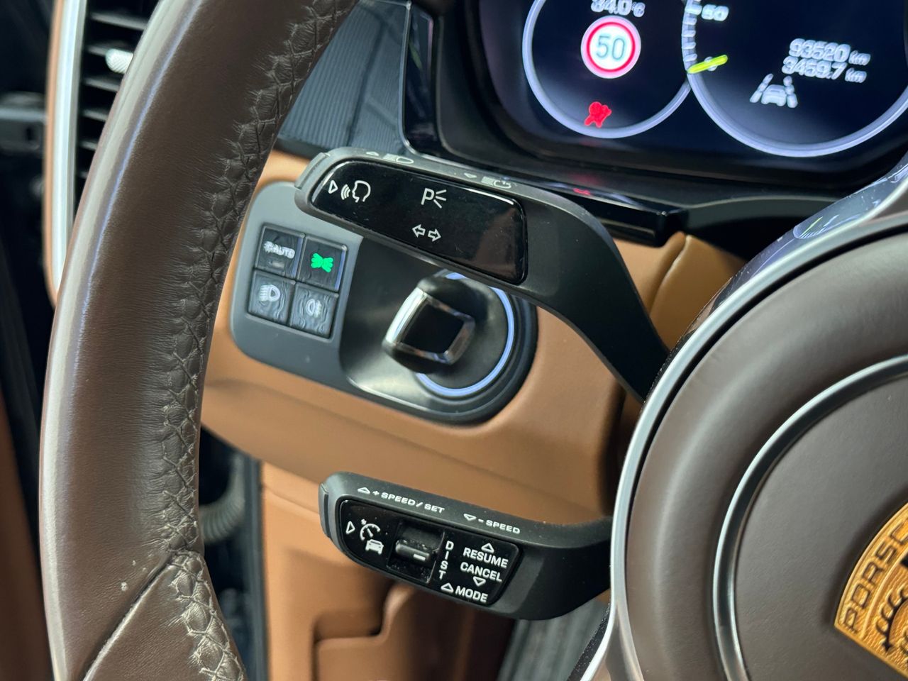 Porsche Cayenne E-HYBRID  miniatura 20