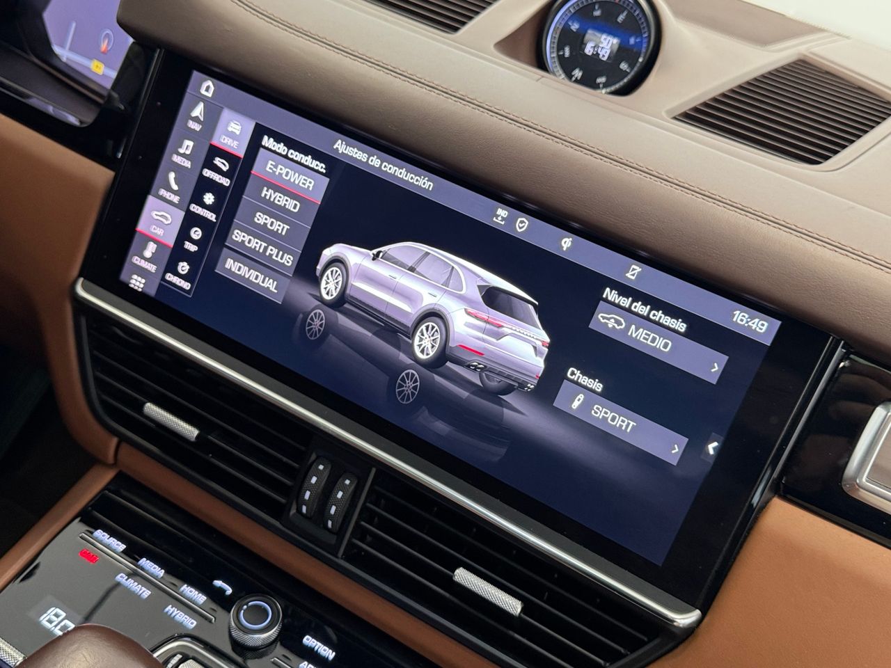 Porsche Cayenne E-HYBRID  foto 33