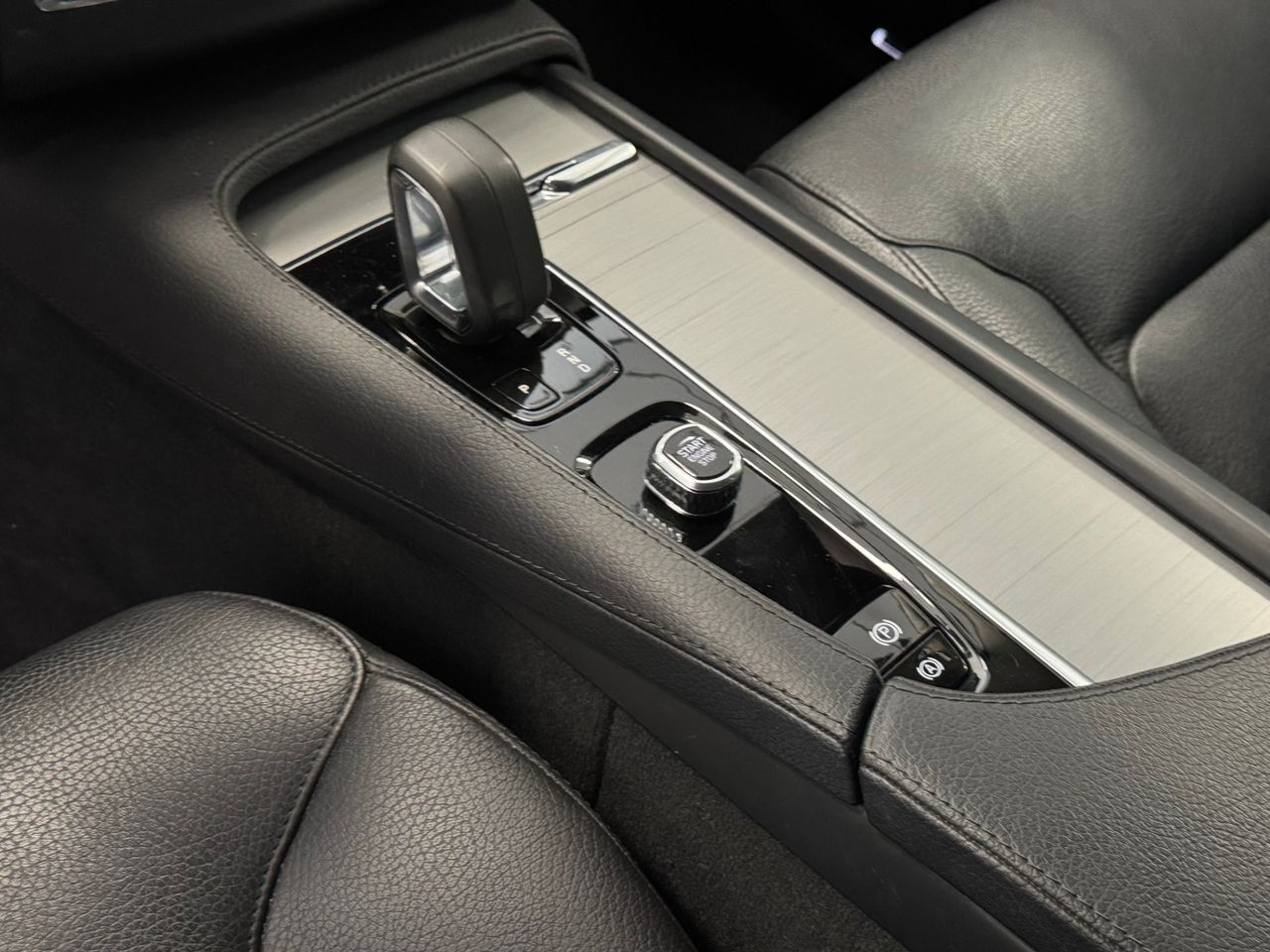 Volvo XC90 T8 RECHARGE INSCRIPTION AUTO miniatura 22