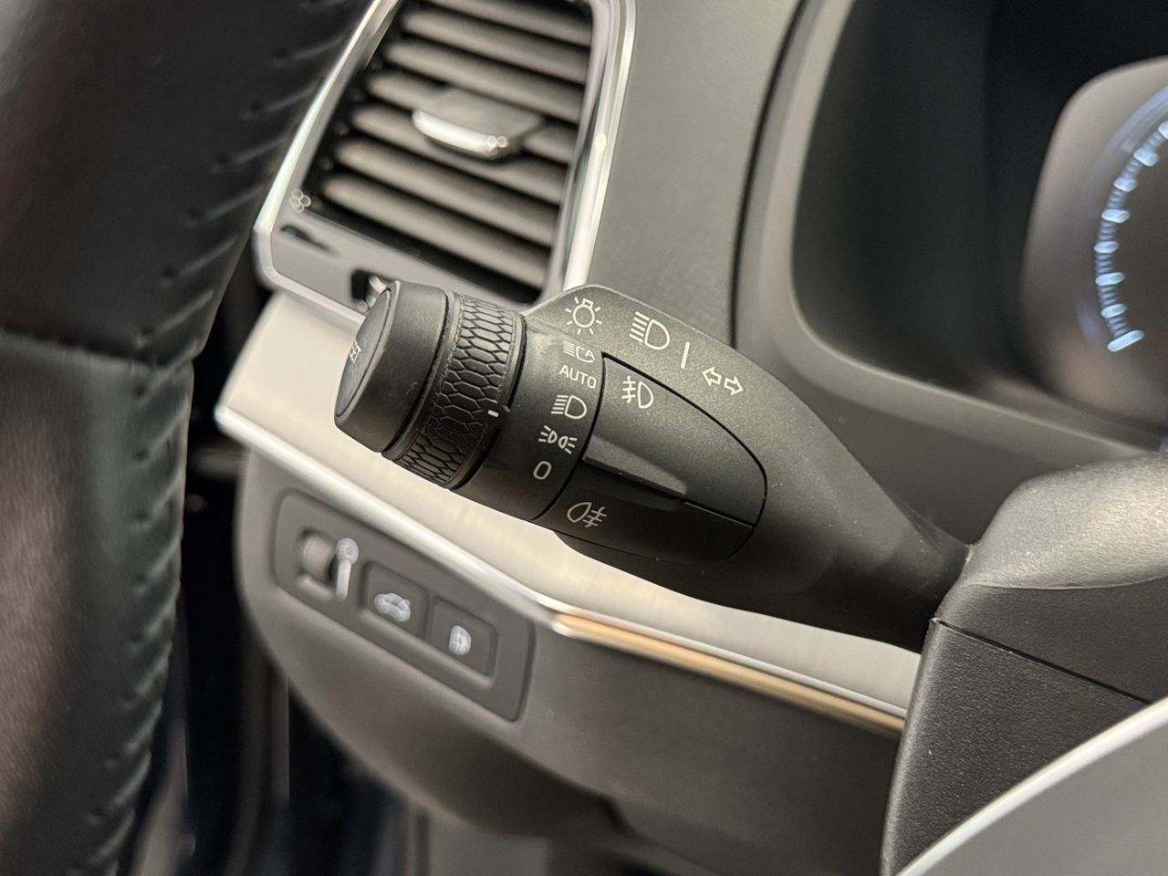 Volvo XC90 T8 RECHARGE INSCRIPTION AUTO foto 17