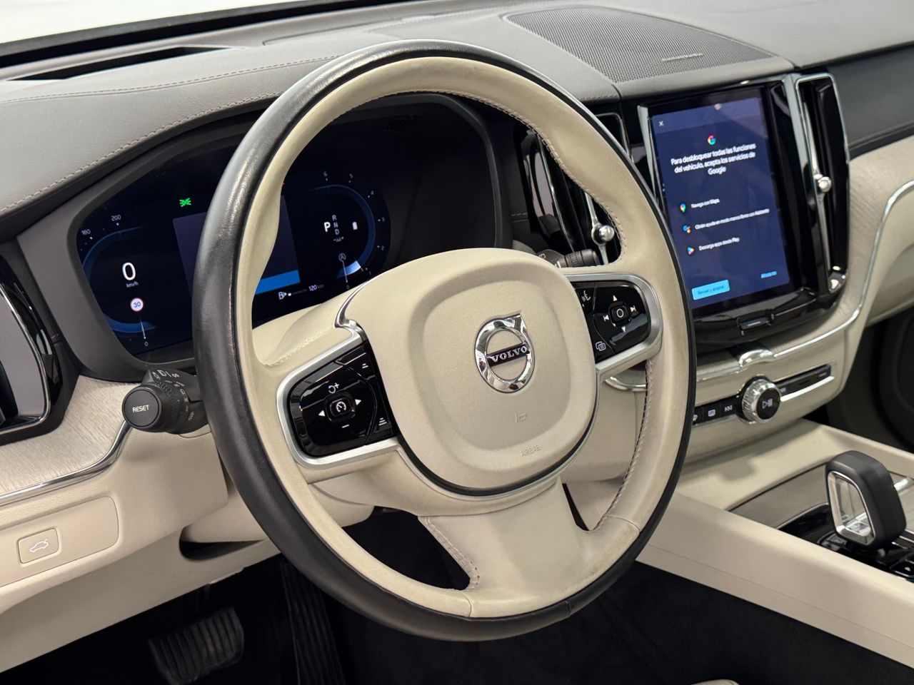 Volvo XC60 2.0 B4D ULTIMATE DARK AUTO miniatura 19