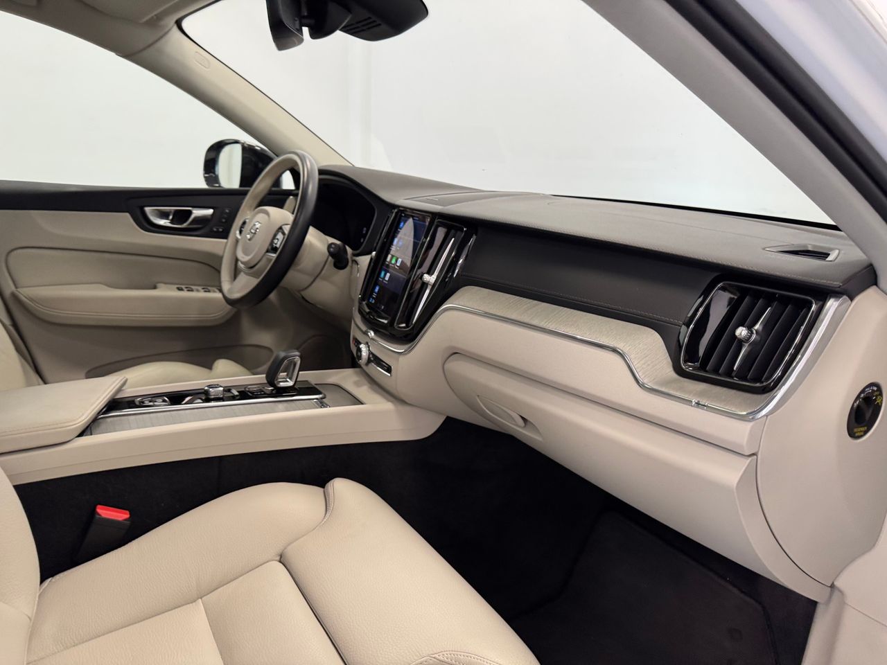Volvo XC60 2.0 B4D ULTIMATE DARK AUTO miniatura 29