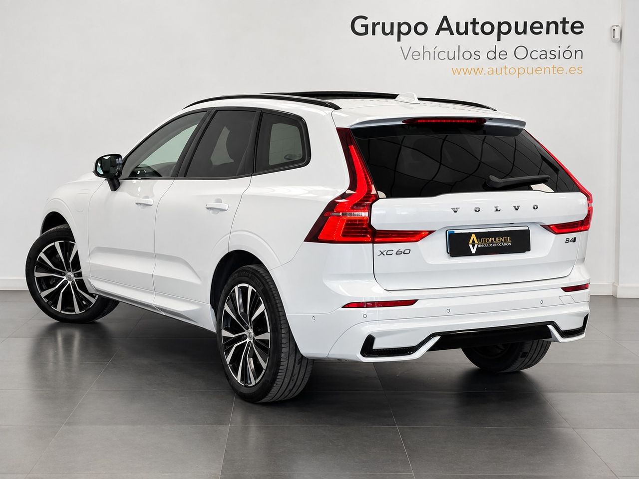 Volvo XC60 2.0 B4D ULTIMATE DARK AUTO miniatura 5